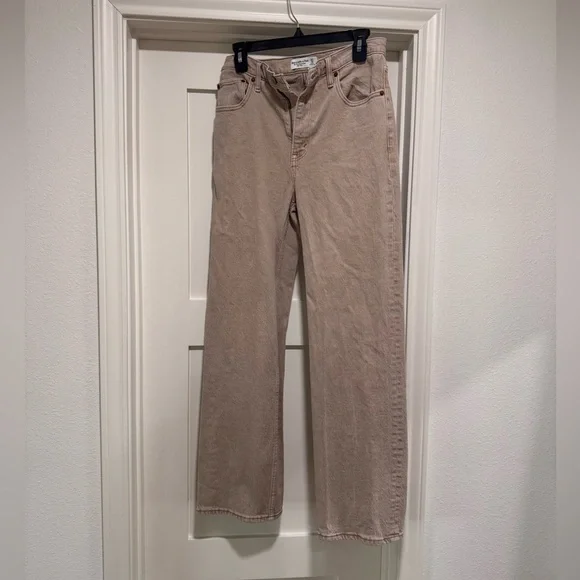 Abercrombie 90’s High Rise Relaxed Jean - 27 - Picture 6 of 8